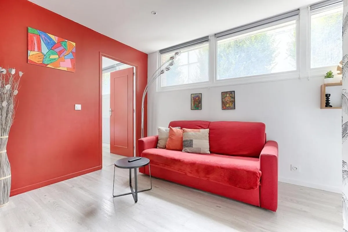 Charming Gambetta Saint Fargeau I Apartment Paris 0*,