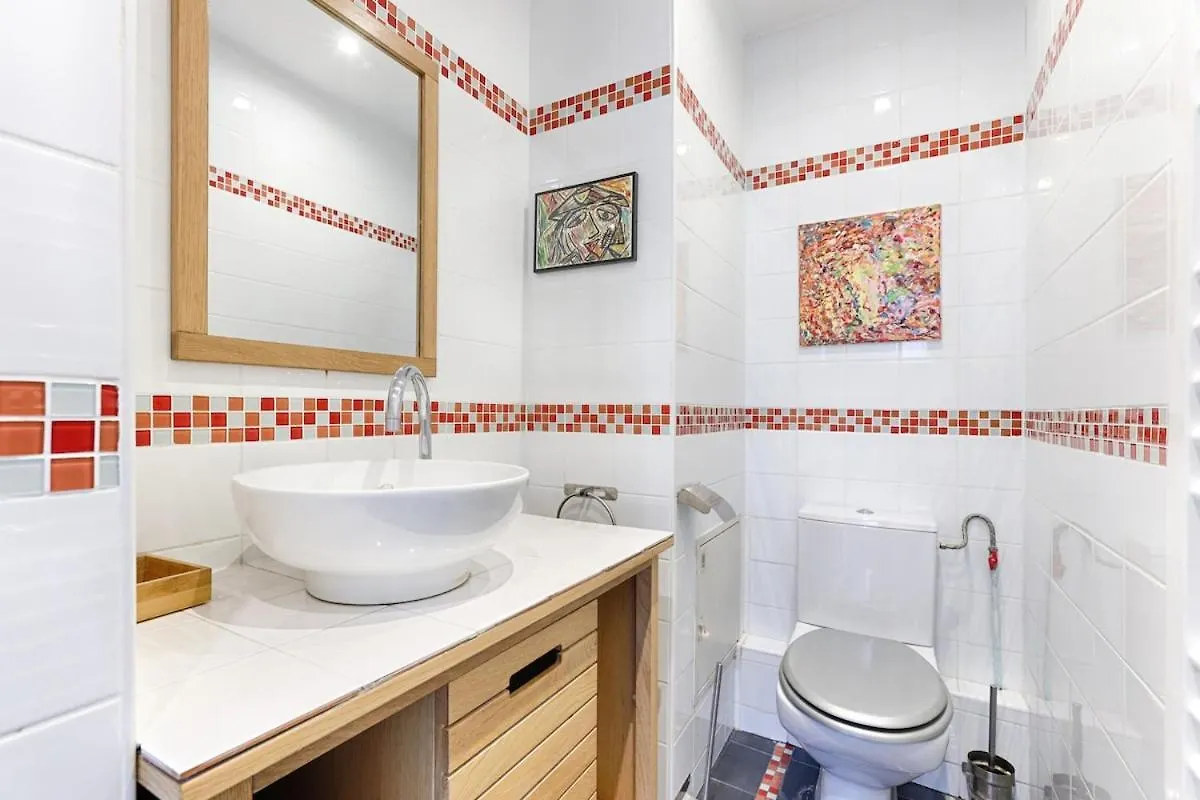 Charming Gambetta Saint Fargeau I Apartment Paris 0*,  France
